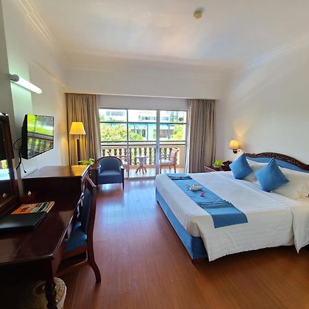 Hotel Somadevi Angkor Premium Ciudad de Siem Riep Exterior foto