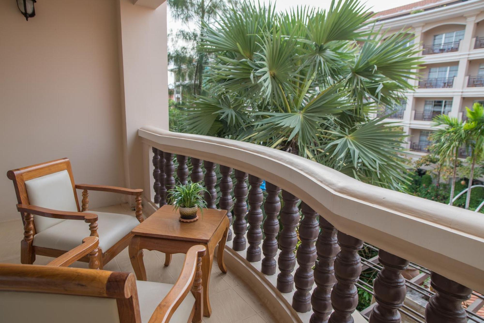 Hotel Somadevi Angkor Premium Ciudad de Siem Riep Exterior foto