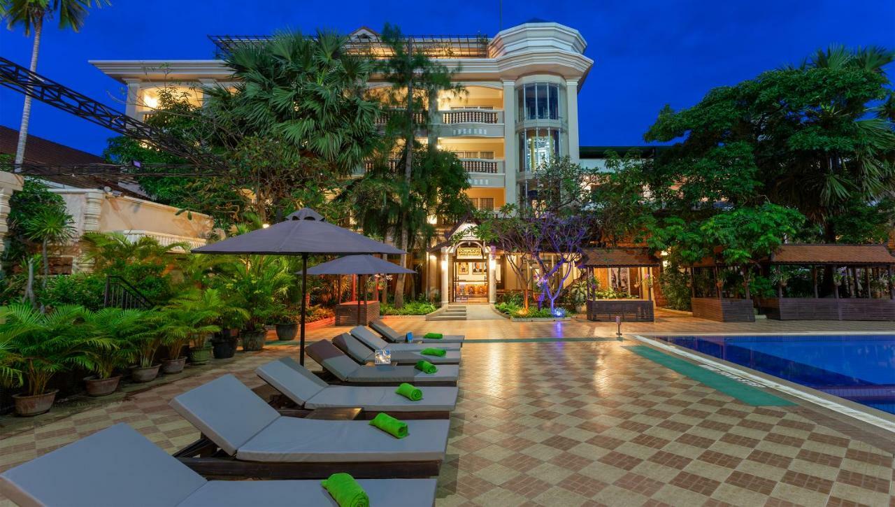 Hotel Somadevi Angkor Premium Ciudad de Siem Riep Exterior foto